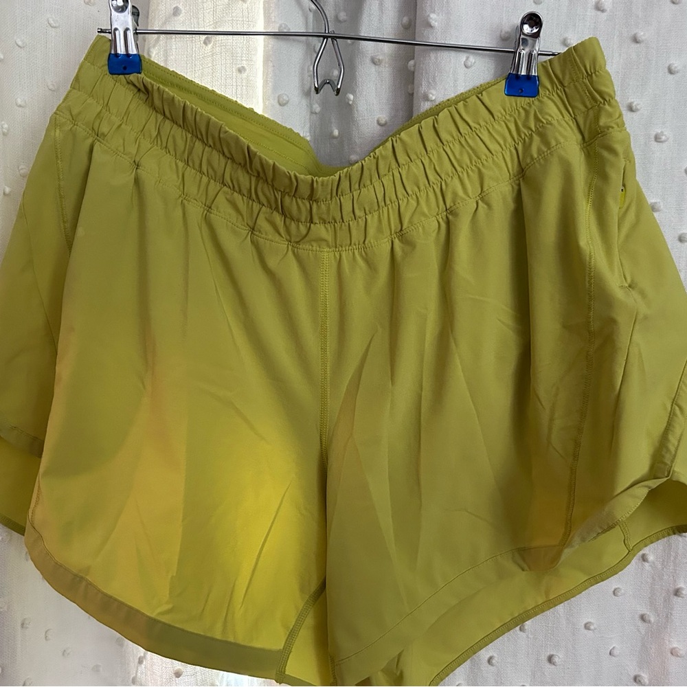 Lululemon Athletica Yellow Athletic Shorts Lightweight Elastic Waist